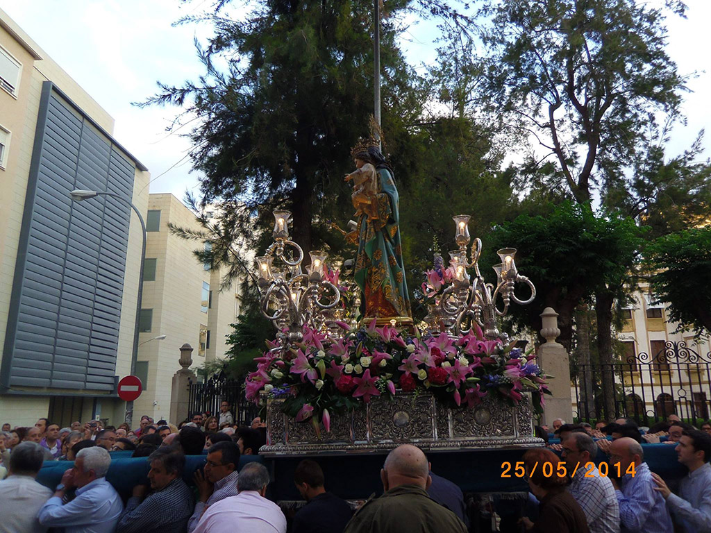 maria-auxiliadora-procesion-2014